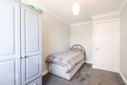 Rosebery Road, Dosthill