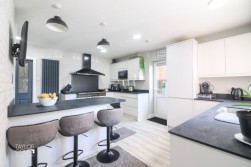 Rosebery Road, Dosthill