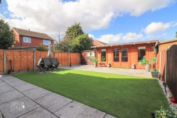 Rosebery Road, Dosthill