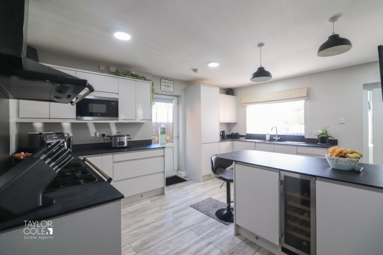 Rosebery Road, Dosthill