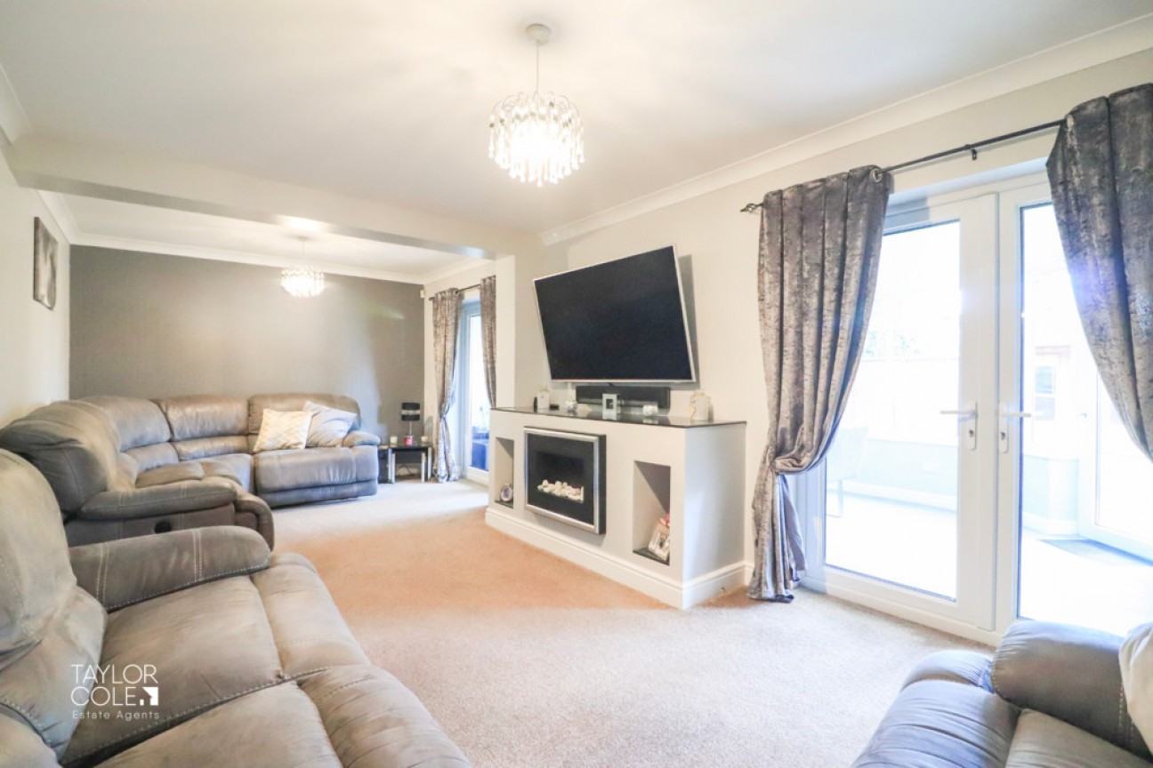 Rosebery Road, Dosthill