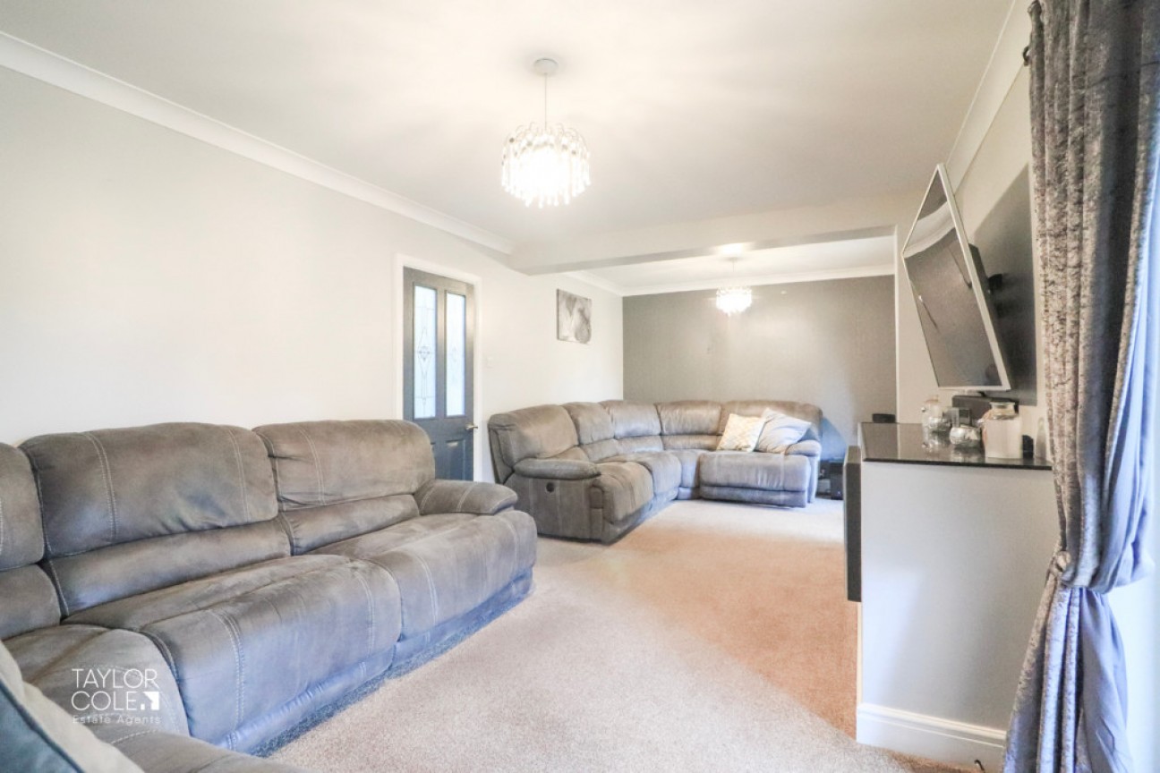 Rosebery Road, Dosthill