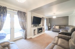 Rosebery Road, Dosthill
