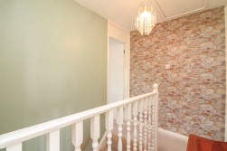 Wigford Road, Dosthill