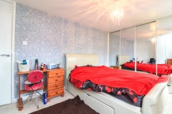 Wigford Road, Dosthill