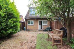 Wigford Road, Dosthill