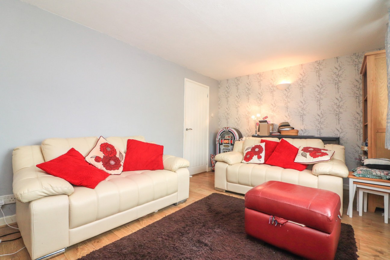 Wigford Road, Dosthill