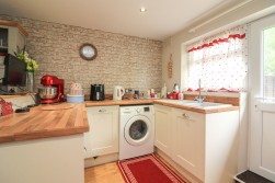 Wigford Road, Dosthill