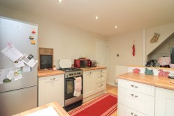 Wigford Road, Dosthill
