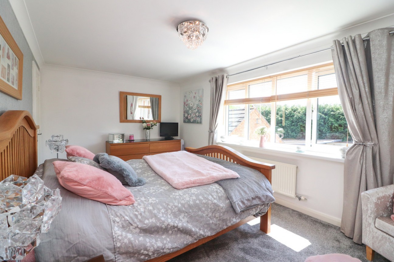 Field Close, Kettlebrook