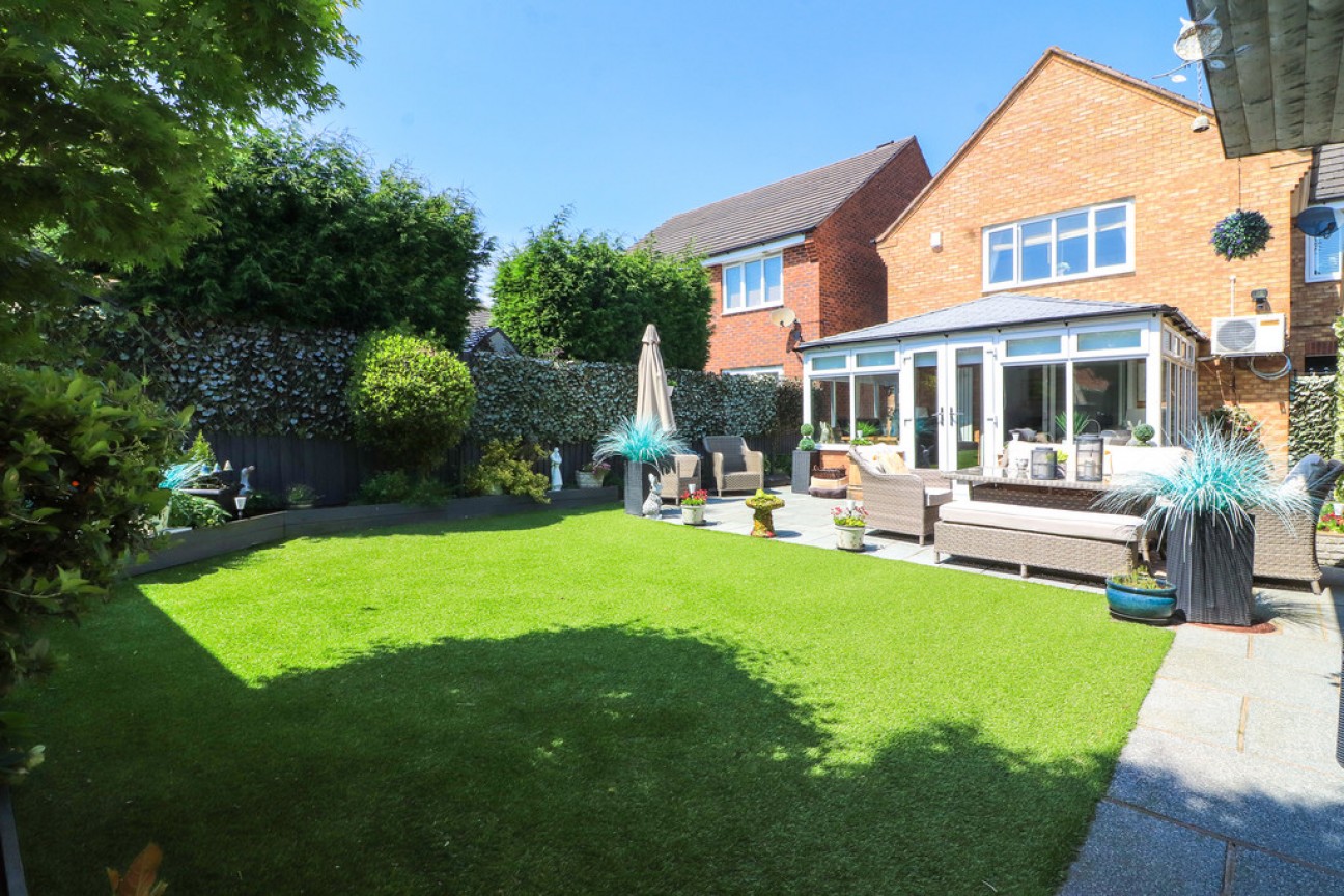 Field Close, Kettlebrook