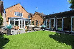 Field Close, Kettlebrook