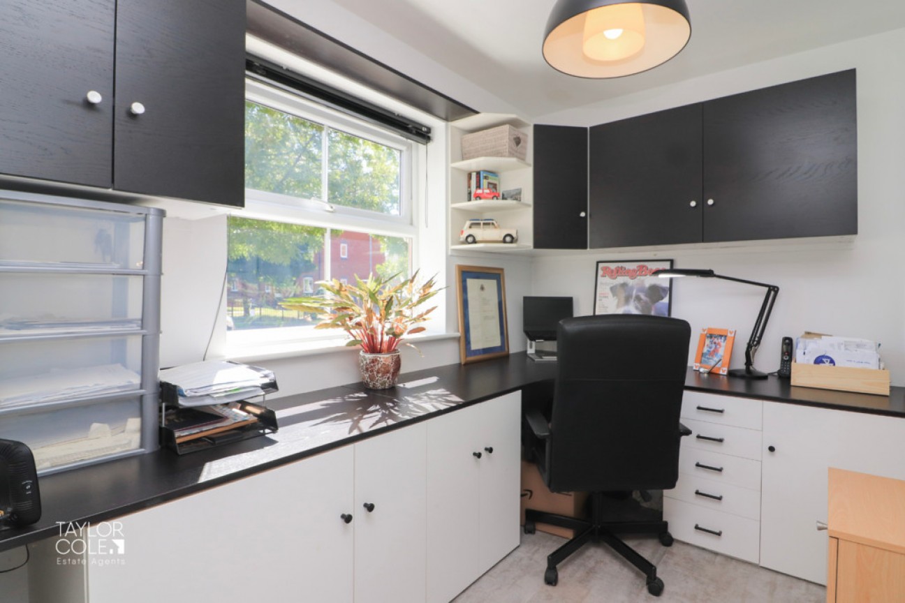 Valley Drive, Wilnecote