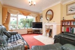 Wigford Road, Dosthill