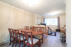St. Marys Way, Amington
