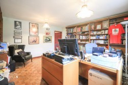 Chandlers Drive, Amington