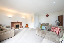 Mercia Close, Coton Green