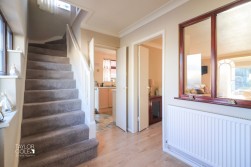Ashleigh Drive, Belgrave