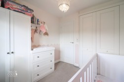 Essington Close, Amington