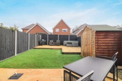 Essington Close, Amington