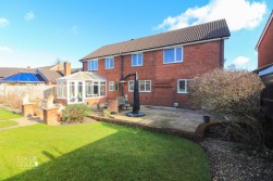 Chandlers Drive, Amington