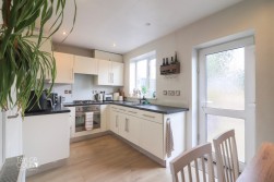 Tamworth Road, Dosthill