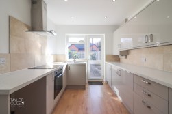 Tamworth Road, Amington