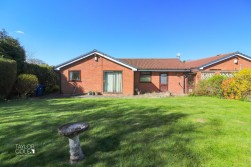 Morpeth, Dosthill