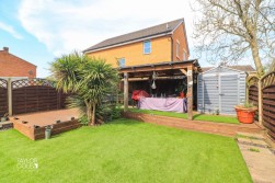 Danelagh Close, Coton Green