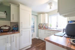 Danelagh Close, Coton Green