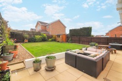 Emberton Way, Amington