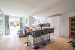 Emberton Way, Amington