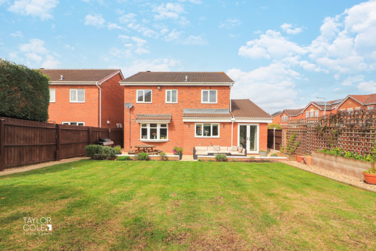 Emberton Way, Amington
