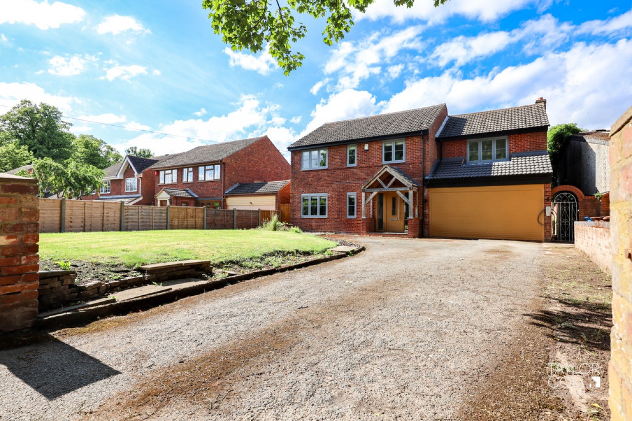 Main Road, Haunton