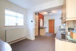 Station Road, Polesworth
