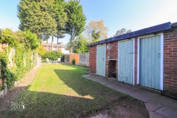 Gibbons Road, Four Oaks