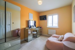 Regency Close, Dunstall Park