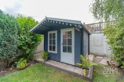 Summerfield Road, Tamworth