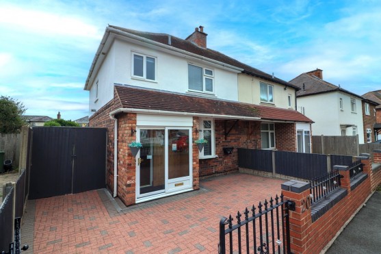 Steere Avenue, Tamworth