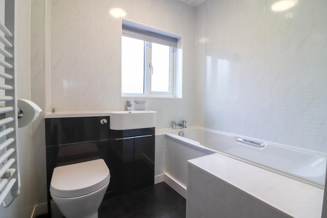 Steere Avenue, Tamworth