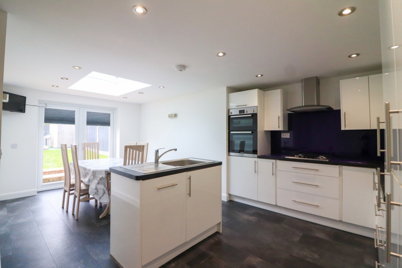 Steere Avenue, Tamworth