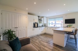 Austen Drive, Tamworth