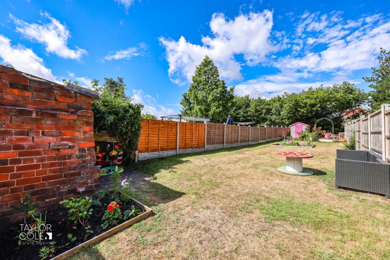 Drayton Bassett, Tamworth