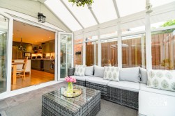 Barlow Avenue, Tamworth
