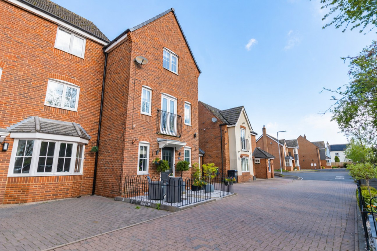 Barlow Avenue, Tamworth