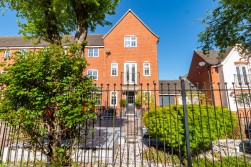 Barlow Avenue, Tamworth