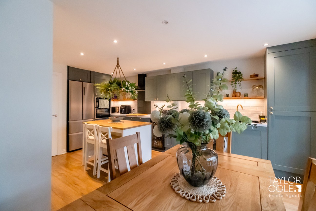 Barlow Avenue, Tamworth