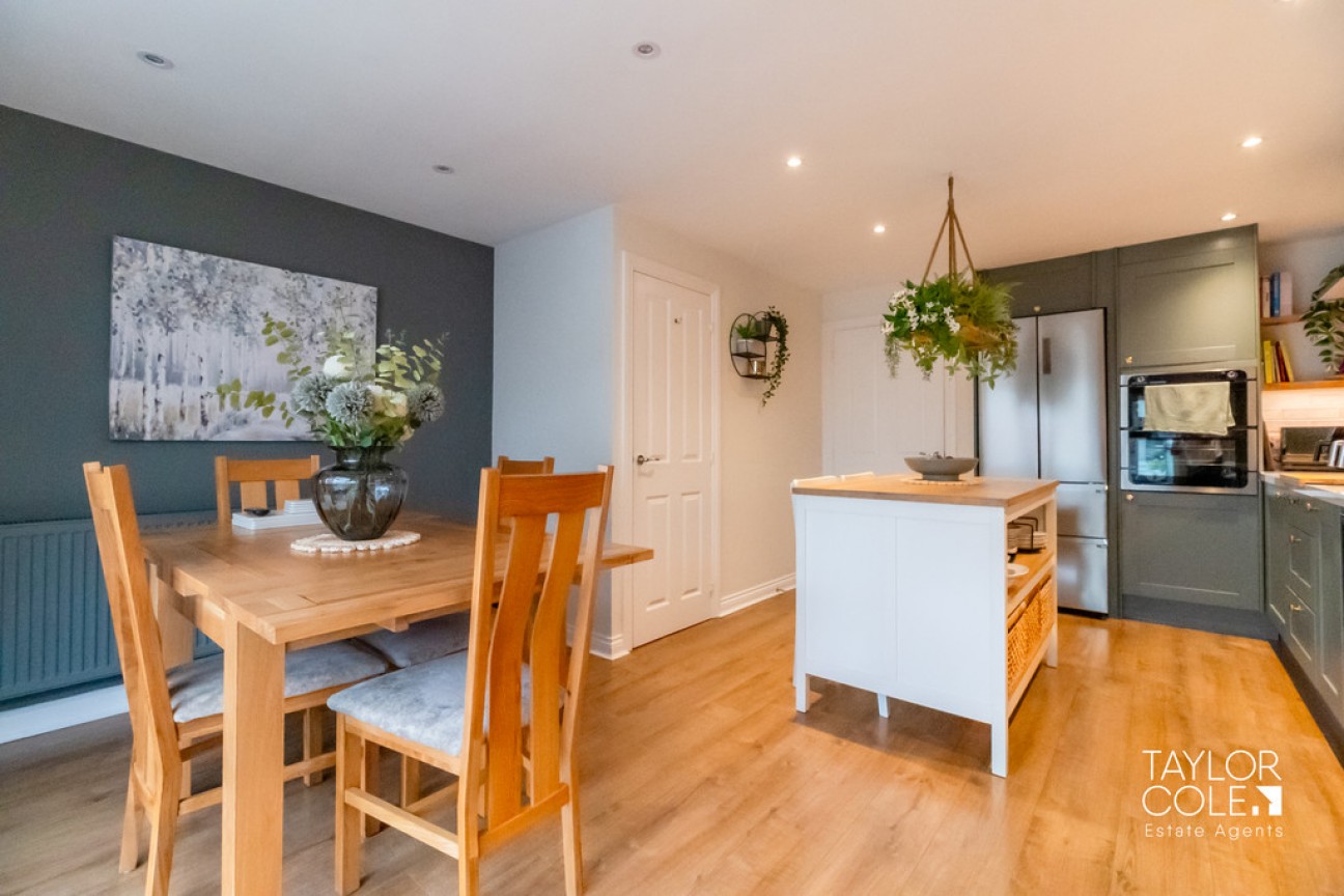 Barlow Avenue, Tamworth