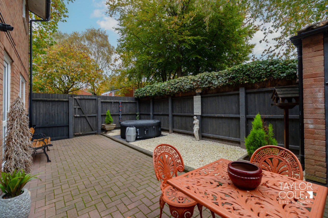 Camhouses, Wilnecote