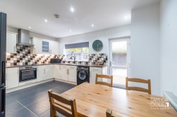 Camhouses, Wilnecote